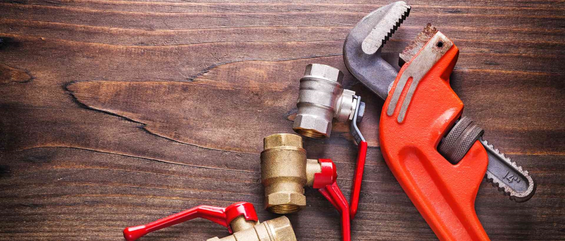 Plumbers TW17